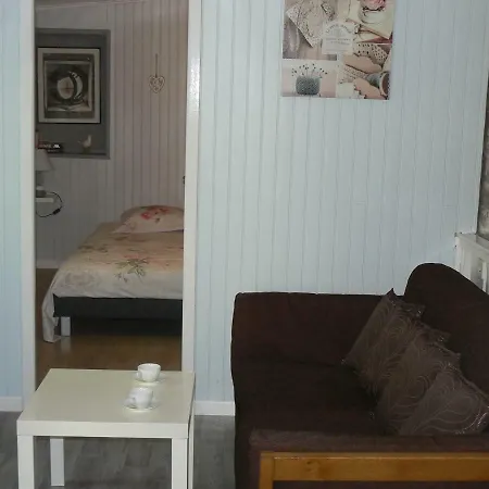 De La Maison De L'etang Ferienhaus *