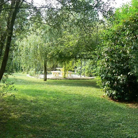 De La Maison De L'etang Holiday home Sampigny