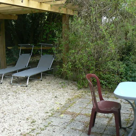 De La Maison De L'etang Ferienhaus *